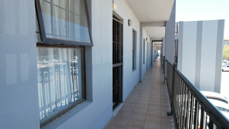 2 Bedroom Property for Sale in Parklands East Western Cape